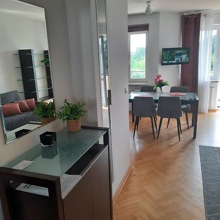 Apartamento Sloneczny Apartament Bluszczanska Varsovia Exterior foto