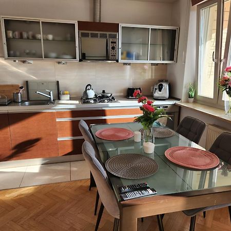 Apartamento Sloneczny Apartament Bluszczanska Varsovia Exterior foto