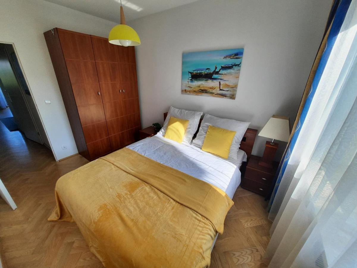 Apartamento Sloneczny Apartament Bluszczanska Varsovia Exterior foto