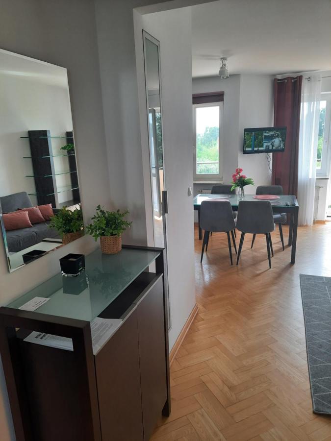 Apartamento Sloneczny Apartament Bluszczanska Varsovia Exterior foto